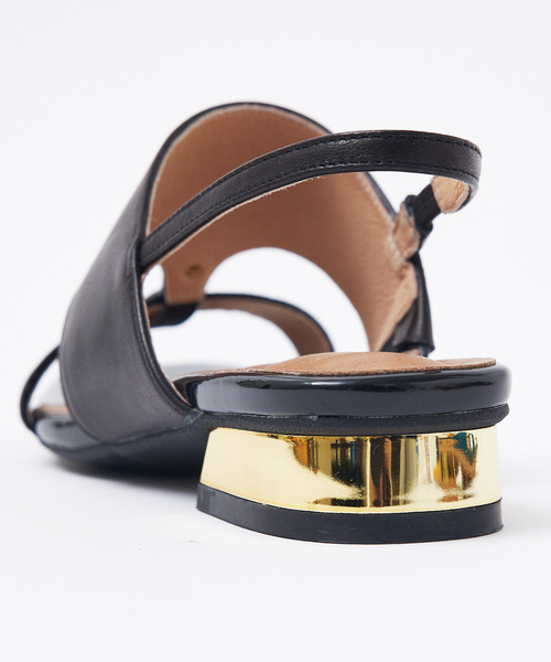 Au BANNISTER(オゥバニスター)の「スリングバックフラットサンダル(サンダル・レディース・ブラック/イエロー/グリーン/アイボリー・S/M/L)」の12枚目の写真