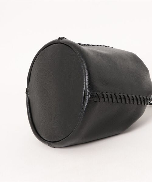 MIESROHE（ミースロエ）の「tassel drawstringﾊﾞｯｸﾞ（ショルダーバッグ・レディース・その他/ブラック/アイボリー・FREE）」の12枚目の写真