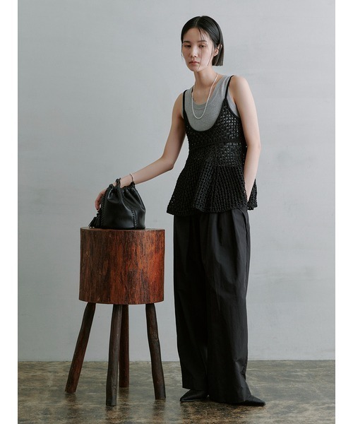 MIESROHE（ミースロエ）の「tassel drawstringﾊﾞｯｸﾞ（ショルダーバッグ・レディース・その他/ブラック/アイボリー・FREE）」の4枚目の写真