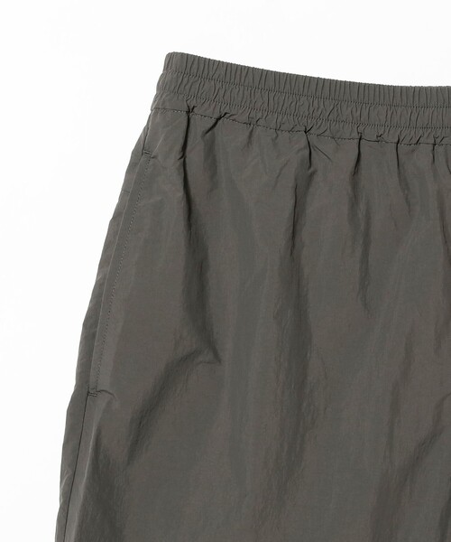 B:MING by BEAMS（ビーミングバイビームス）の「撥水 ナイロン ショーツ（その他パンツ・メンズ・グレー/ブラック・X-LARGE/LARGE/MEDIUM/SMALL）」の8枚目の写真