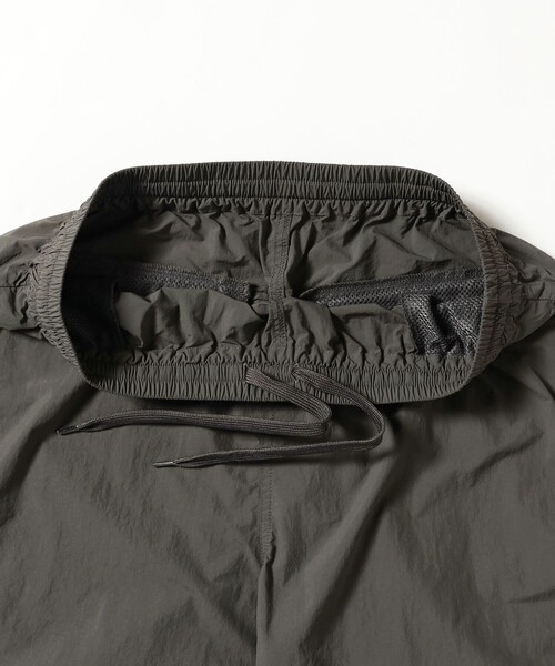 B:MING by BEAMS（ビーミングバイビームス）の「撥水 ナイロン ショーツ（その他パンツ・メンズ・グレー/ブラック・X-LARGE/LARGE/MEDIUM/SMALL）」の11枚目の写真