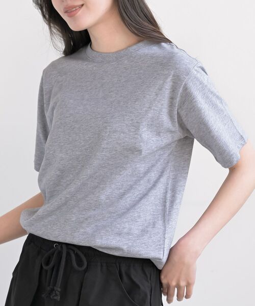rps(アールピーエス)の「サイロコンパクトコットンベーシックT(Tシャツ/カットソー・レディース・ブラック/オフホワイト/アイボリー/ネイビー/ブラック系その他2/杢グレー/ホワイト系その他2・L/M)」の1枚目の写真