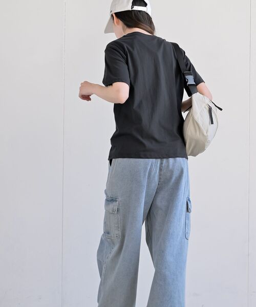rps(アールピーエス)の「サイロコンパクトコットンベーシックT(Tシャツ/カットソー・レディース・ブラック/オフホワイト/アイボリー/ネイビー/ブラック系その他2/杢グレー/ホワイト系その他2・L/M)」の22枚目の写真