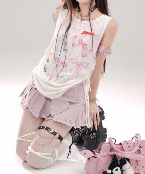 GEMEDA(ジェメダ)の「サイドシャーリングリボントップス(タンクトップ・レディース・アイボリー/ダークグレー・M)」の13枚目の写真