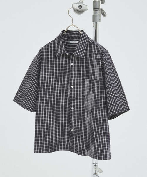 JOURNAL STANDARD（ジャーナルスタンダード）の「ミニ チェック クロップド 半袖 シャツ（シャツ/ブラウス・メンズ・ネイビー/ダークブルー/チャコールグレー/グレー・MEDIUM/LARGE）」の3枚目の写真