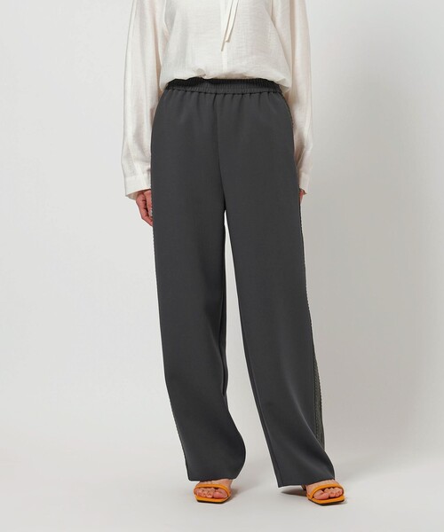 BEAUTY&YOUTH UNITED ARROWS(ビューティーアンドユースユナイテッドアローズ)の「サイドレース パンツ ーウォッシャブル-(その他パンツ・レディース・グレー系/ネイビー・S/M/XS)」の4枚目の写真