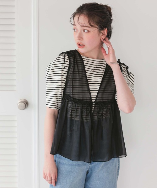 titivate（ティティベイト）の「ギャザーリボンベスト（ベスト・レディース・ブラック/アイボリー/チャコール・M）」の2枚目の写真