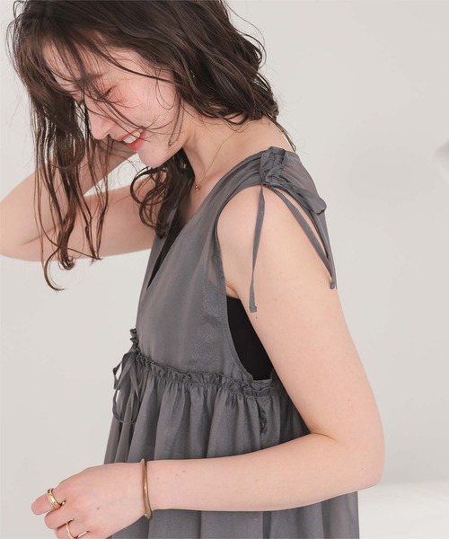 titivate（ティティベイト）の「ギャザーリボンベスト（ベスト・レディース・ブラック/アイボリー/チャコール・M）」の12枚目の写真