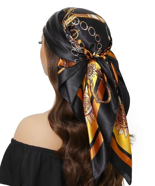 VIBGYOR(ヴィブジョー)の「柄スカーフ(BDS)(バンダナ/スカーフ・レディース・ブルー/イエロー・FREE)」の2枚目の写真