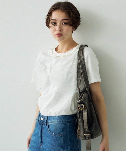 [Sinoon] NECK LACE Tシャツ★新作・24AW★韓国ファッション★ Sinoon] V-NECK LACE Tシャツ☆新作・24AW☆韓国ファッション☆