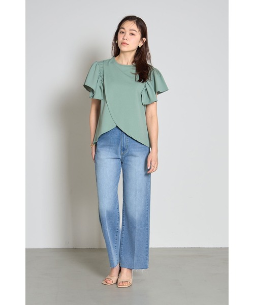 &. NOSTALGIA(アンドドットノスタルジア)の「フリルショルダーアシメカットブラウス(Tシャツ/カットソー・レディース・ブラック/グレー/ミント・M)」の5枚目の写真