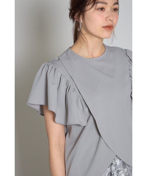 &. NOSTALGIA(アンドドットノスタルジア)の「フリルショルダーアシメカットブラウス(Tシャツ/カットソー・レディース・ブラック/グレー/ミント・M)」の18枚目の写真