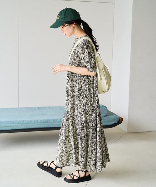 FREAK'S STORE(フリークスストア)の「限定展開 花柄 マキシ 半袖 ワンピース(ワンピース・レディース・レッド/グリーン/ブラック/ネイビー/イエロー/ベージュ・SMALL/MEDIUM)」の12枚目の写真