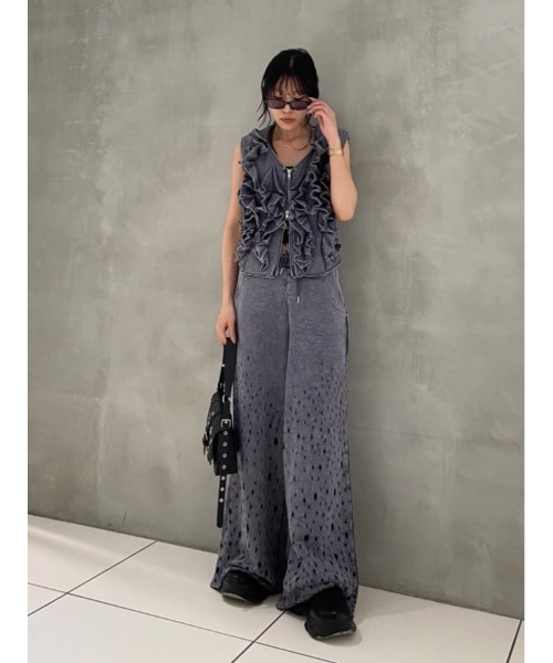 SLY（スライ）の「ASYMMETRY CUP IN HALTER CAMI アシンメトリー