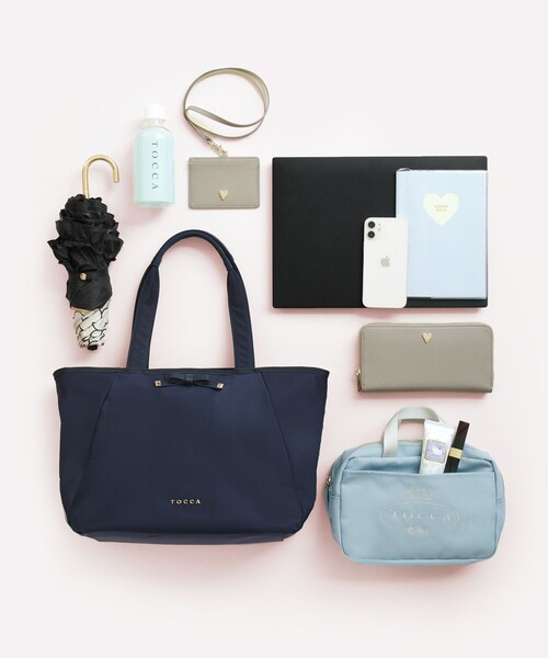 TOCCA(トッカ)の「JOLIE KNOT NYLONTOTE トートバッグ(トートバッグ・レディース・ブラック系/ベージュ系/ネイビー系・F)」の7枚目の写真