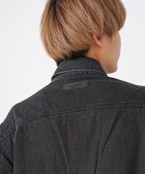 FOG ESSENTIALS(エフオージーエッセンシャルズ)の「FOG ESSENTIALS/エッセンシャルズ DENIM LS SHIRT デニムシャツ ブラックデニム 長袖 オーバーサイズ(シャツ/ブラウス・メンズ・ブラック・L)」の1枚目の写真