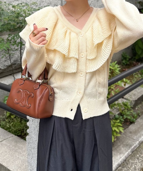 mily bilet（ミウィビレット）の「【mily bilet】かわいくて暖かい。ビッグフリルミックスニットカーディガン（長袖）（カーディガン/ボレロ・レディース・アイボリー/ブルー/グレー・LARGE/MEDIUM/SMALL/X-LARGE）」の8枚目の写真