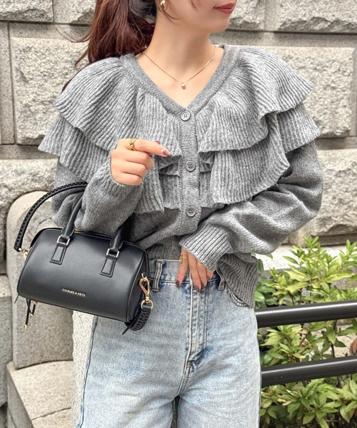 mily bilet（ミウィビレット）の「【mily bilet】かわいくて暖かい。ビッグフリルミックスニットカーディガン（長袖）（カーディガン/ボレロ・レディース・アイボリー/ブルー/グレー・LARGE/MEDIUM/SMALL/X-LARGE）」の13枚目の写真