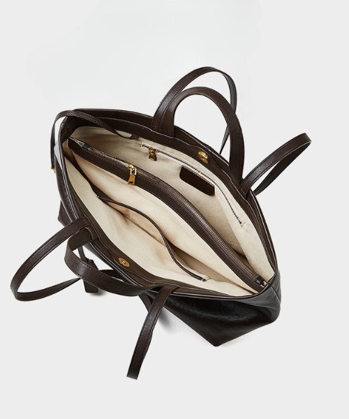 NiiNa(ニーナ)の「【 NiiNa / ニーナ 】高品質牛革2wayシックワンハンドルトートバッグ(トートバッグ・レディース・ブラウン/ダークブラウン/ブラック・FREE)」の12枚目の写真