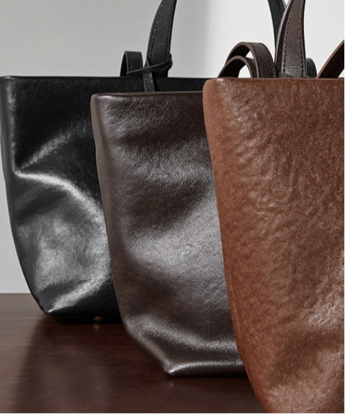 NiiNa(ニーナ)の「【 NiiNa / ニーナ 】高品質牛革2wayシックワンハンドルトートバッグ(トートバッグ・レディース・ブラウン/ダークブラウン/ブラック・FREE)」の21枚目の写真