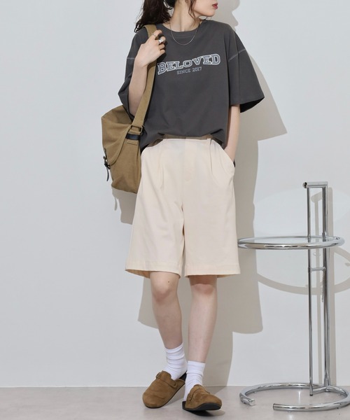 Arinomama(アリノママ)の「カレッジロゴ風ワイドTシャツ(Tシャツ/カットソー・レディース・グレイッシュベージュ/スミクロ/ブラック/オフホワイト・FREE)」の9枚目の写真