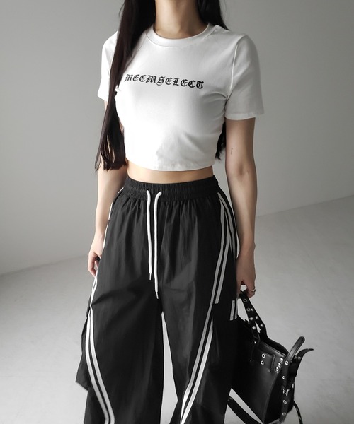 me+em select（ミームセレクト）の「【 ３color ／裾絞り可能２WAY 】サイドラインナイロンタックカーゴワイドパンツ ／ side line nylon tuck cargo wide pants（その他パンツ・レディース・ホワイト/グレー/ブラック・FREE）」の16枚目の写真