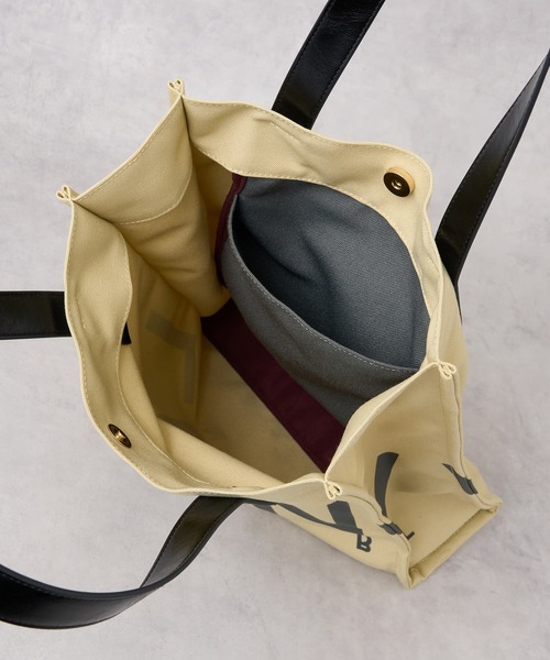 LANVIN en Bleu（ランバンオンブルー）の「ロゴポリエステルキャンバストートバッグ（トートバッグ・レディース・オフホワイト/ブラック/オレンジ/イエロー/ブラウン・FREE）」の10枚目の写真