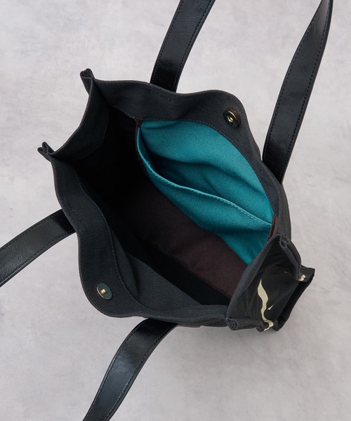 LANVIN en Bleu（ランバンオンブルー）の「ロゴポリエステルキャンバストートバッグ（トートバッグ・レディース・オフホワイト/ブラック/オレンジ/イエロー/ブラウン・FREE）」の13枚目の写真