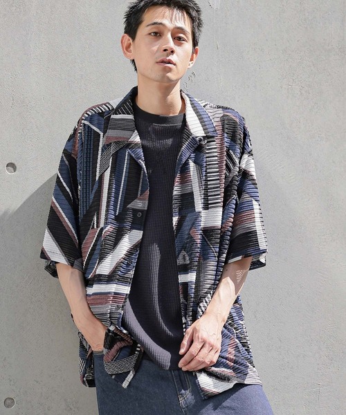 Nike サイン入り 幾何学模様シャツ 幾何学柄シャツ(M ブラック): トップス｜Right-on公式オンライン