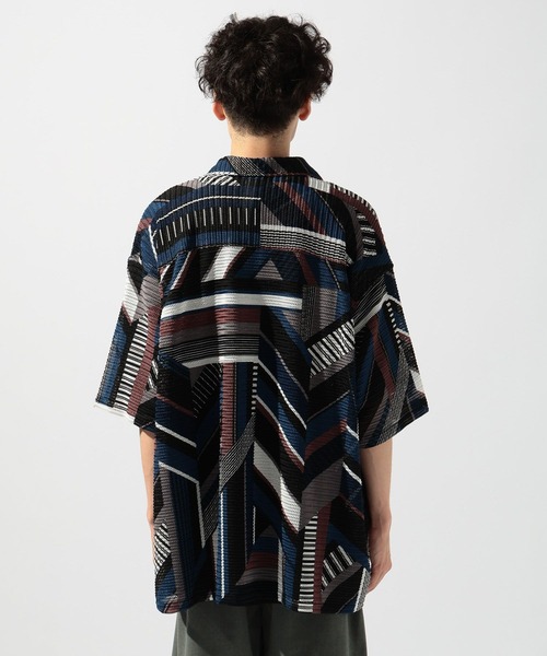 niko and...（ニコアンド）の「幾何学柄透かしシャツ（シャツ/ブラウス・メンズ・ブラウン/グリーン/ブルー・MEDIUM/LARGE）」の22枚目の写真