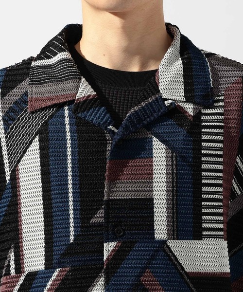 niko and...（ニコアンド）の「幾何学柄透かしシャツ（シャツ/ブラウス・メンズ・ブラウン/グリーン/ブルー・MEDIUM/LARGE）」の11枚目の写真