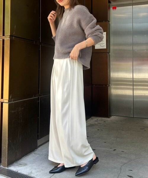 Jena espace merveilleux（ジェナ　エスパスメルヴェイユ）の「【サイズ展開あり】ループ付きトロミワイドパンツ（その他パンツ・レディース・グレー/アイボリー/ブラック・1/2）」の13枚目の写真