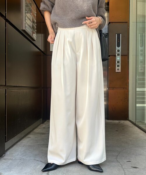 Jena espace merveilleux（ジェナ　エスパスメルヴェイユ）の「【サイズ展開あり】ループ付きトロミワイドパンツ（その他パンツ・レディース・グレー/アイボリー/ブラック・1/2）」の15枚目の写真