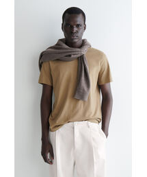 COS（コス）の「ライトウェイト ブラッシュドコットンTシャツ（Tシャツ/カットソー）」