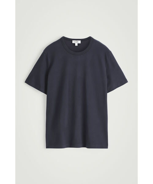 COS(コス)の「ライトウェイト ブラッシュドコットンTシャツ(Tシャツ/カットソー・メンズ・ネイビー/ブラック/バーガンディー/ベージュ/ダークベージュ/ダークブルー/ライトベージュ・XL/M/XS/S/L)」の20枚目の写真