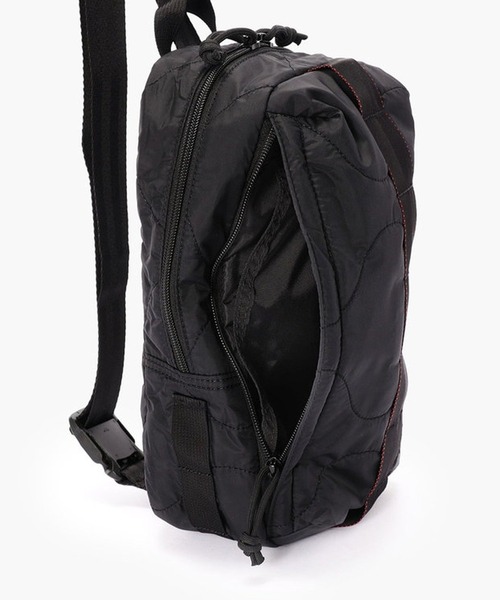 BRIEFING(ブリーフィング)の「BRIEFING/ブリーフィング QUILTED SLING WALKER ショルダーバッグ 2026年 夏 夏服(ショルダーバッグ・メンズ・ブラック/オリーブ・FREE)」の8枚目の写真