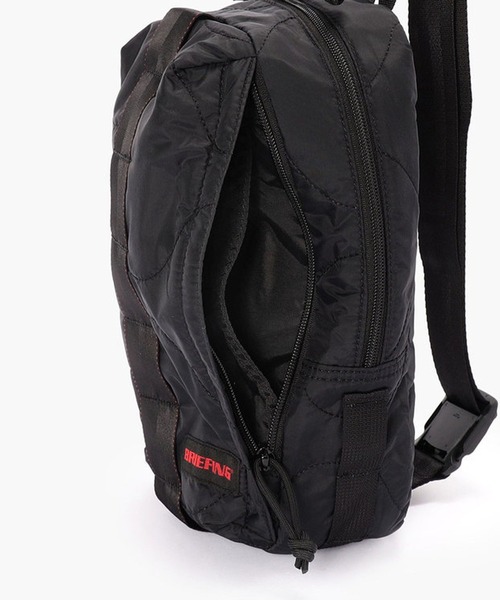 BRIEFING(ブリーフィング)の「BRIEFING/ブリーフィング QUILTED SLING WALKER ショルダーバッグ 2026年 夏 夏服(ショルダーバッグ・メンズ・ブラック/オリーブ・FREE)」の11枚目の写真