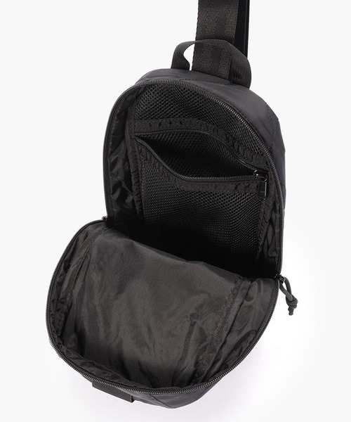 BRIEFING/ブリーフィング QUILTED SLING WALKER ショルダーバッグ 2026