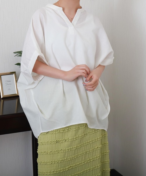 libelle more（リベル モア）の「【抗菌・UVカット・吸水速乾】「やわさらリネン」バンドカラーシャツ（シャツ/ブラウス・レディース・グリーン/ピンク/ブラック/オフホワイト/ブルー・M/L）」の2枚目の写真