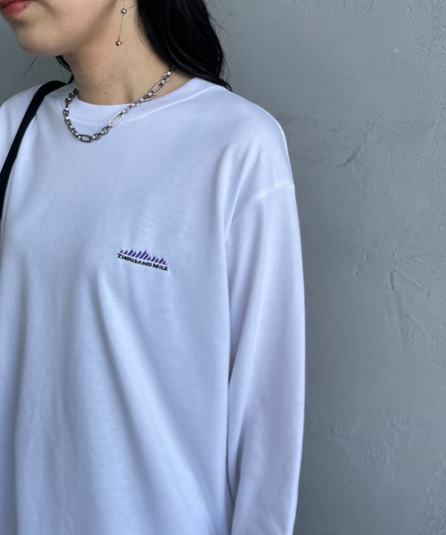 THOUSAND MILE（サウザンドマイル）の「[THOUSAND MILE/サウザンドマイル] ワンポイント刺繍ロゴ ロングスリーブTシャツ（Tシャツ/カットソー・レディース・ブラック/グレー/ホワイト/ブラウン/グリーン・S）」の19枚目の写真