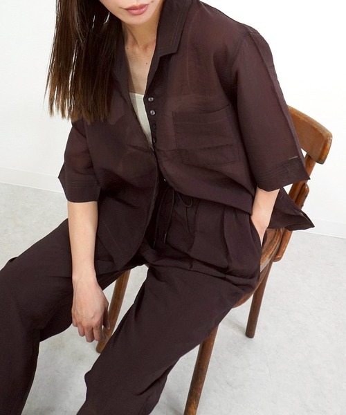 gossara(ゴサラ)の「艶シアー半袖シャツ(シャツ/ブラウス・レディース・ライトグレー/ブラウン/チャコール・FREE)」の3枚目の写真