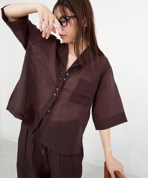 gossara(ゴサラ)の「艶シアー半袖シャツ(シャツ/ブラウス・レディース・ライトグレー/ブラウン/チャコール・FREE)」の18枚目の写真