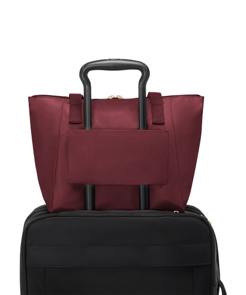 TUMI（トゥミ）の「VOYAGEUR ジャスト・イン・ケース・スモール
