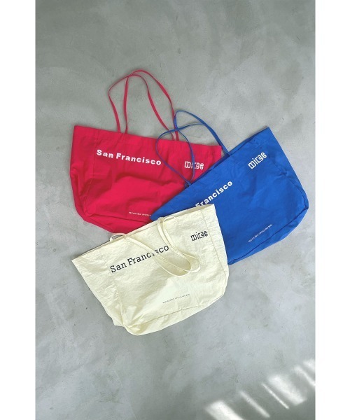 marjour（マージュール）の「BIG NYLON TOTE BAG（トートバッグ・レディース・レッド/ペールイエロー/ブルー・FREE）」の10枚目の写真