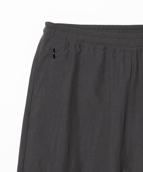 FRED PERRY（フレッドペリー）の「【別注】FRED PERRY / SHELL PANTS（その他パンツ・メンズ・チャコールグレー・LARGE/MEDIUM/SMALL/X-LARGE）」の3枚目の写真