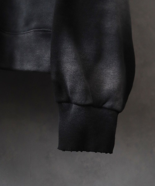 ELLUV（エルブ）の「【ELLUV/エルヴ】ヴィンテージフェード＆ダメージ加工 ショートジップアップパーカー（パーカー・メンズ・ブラック/ブラック系その他/ホワイト系その他・S/M/L）」の21枚目の写真