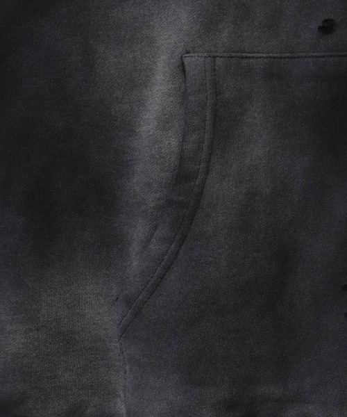 ELLUV（エルブ）の「【ELLUV/エルヴ】ヴィンテージフェード＆ダメージ加工 ショートジップアップパーカー（パーカー・メンズ・ブラック/ブラック系その他/ホワイト系その他・S/M/L）」の13枚目の写真