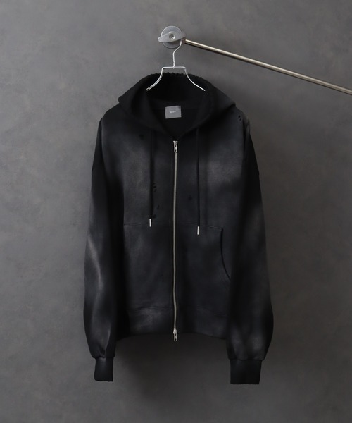 ELLUV（エルブ）の「【ELLUV/エルヴ】ヴィンテージフェード＆ダメージ加工 ショートジップアップパーカー（パーカー・メンズ・ブラック/ブラック系その他/ホワイト系その他・S/M/L）」の12枚目の写真