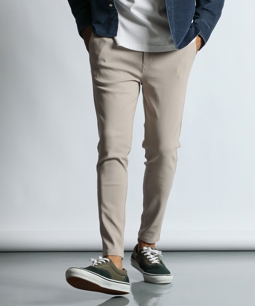 The DUFFER of ST.GEORGE（ザダファーオブセントジョージ）の「「GUM STRETCH」BASIC SKINNY EASY CHINO PANTS：超伸縮「ガムストレッチ」スキニー イージーチノパン（チノパンツ・メンズ・ネイビー/チャコールグレー/グレイッシュベージュ/ブラック・MEDIUM/SMALL/X-LARGE/LARGE）」の4枚目の写真