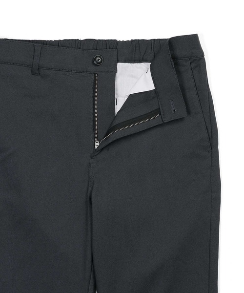 The DUFFER of ST.GEORGE（ザダファーオブセントジョージ）の「「GUM STRETCH」BASIC SKINNY EASY CHINO PANTS：超伸縮「ガムストレッチ」スキニー イージーチノパン（チノパンツ・メンズ・ネイビー/チャコールグレー/グレイッシュベージュ/ブラック・MEDIUM/SMALL/X-LARGE/LARGE）」の11枚目の写真